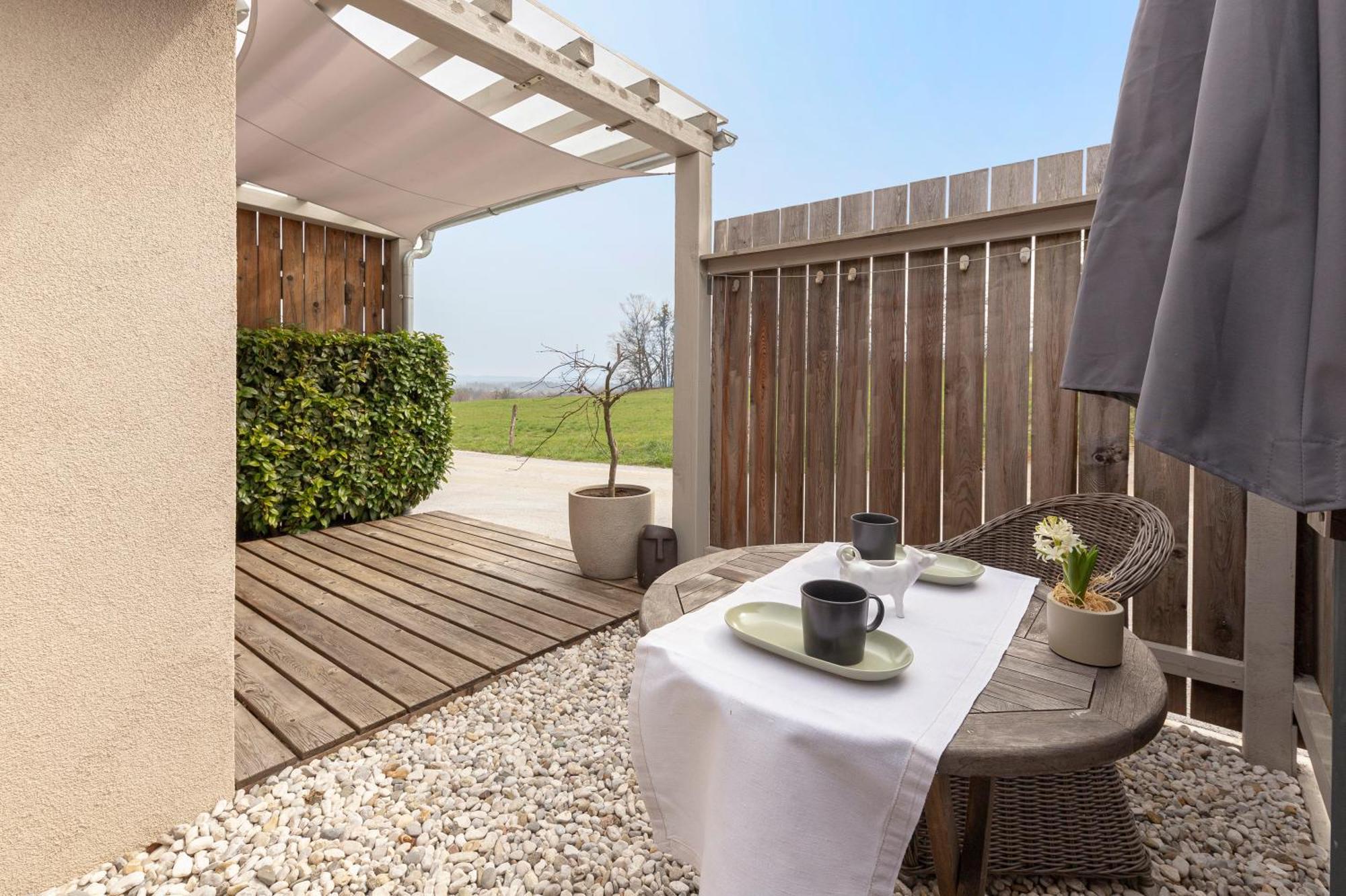 Garden living Leilighet Bled Eksteriør bilde